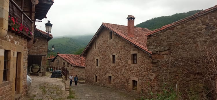 Ruta por los Valles Pasiegos y los más Verdes de Cantabria