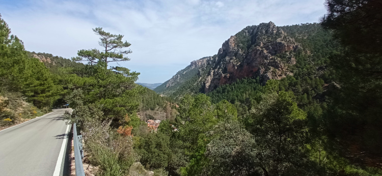 Subida al Puerto de las Crucetillas - Ruta por las Sierras de Alcaraz y del Segura