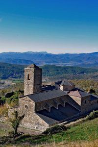 Monasterio de San Victorian
(Carlosky, Wikimedia Commons)